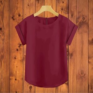 Plus Solid Keyhole Back Blouse